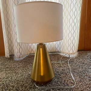 Classy, gold lamp